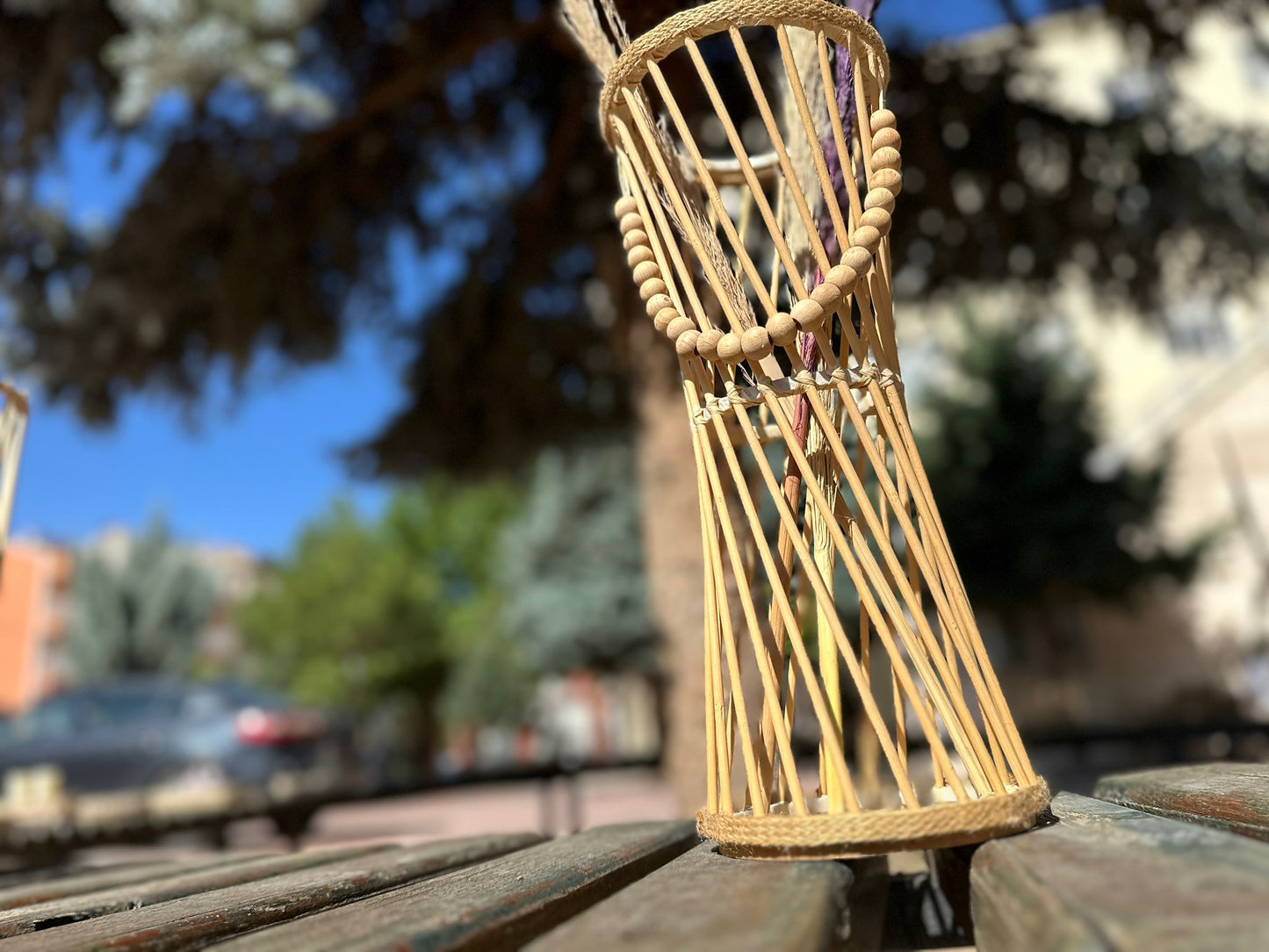 Bambu Çubuklu Ahşap Boncuklu Pampas Vazo